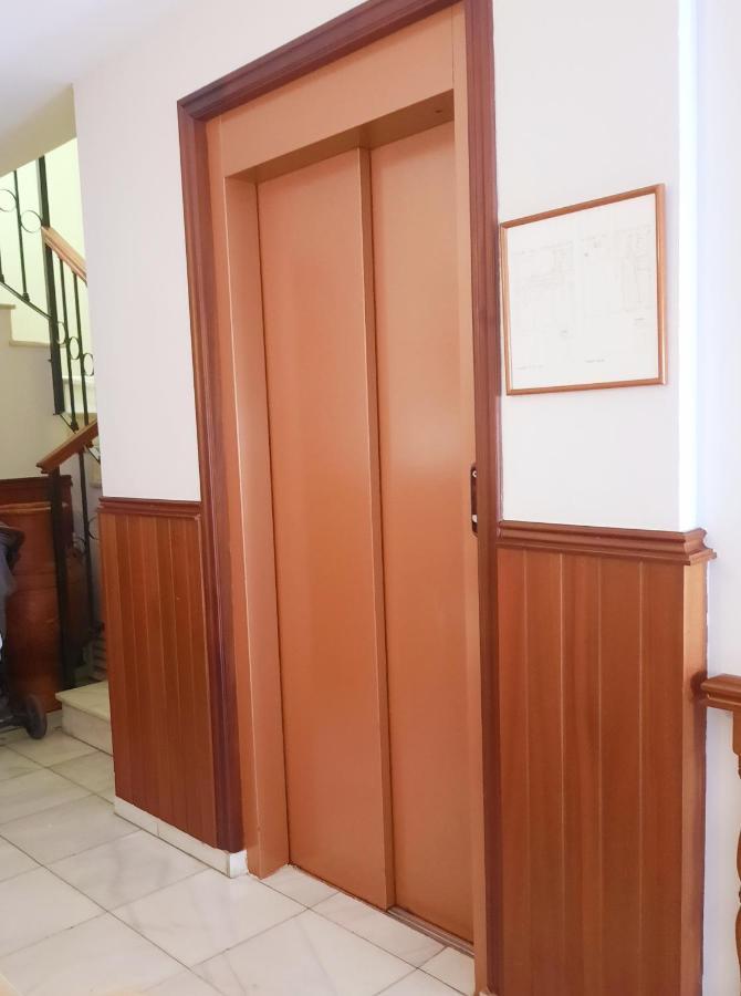 Hostal La Colonia Марбелья Экстерьер фото
